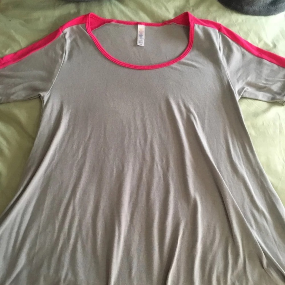 Lularoe Grey And Pink Perfect Tee